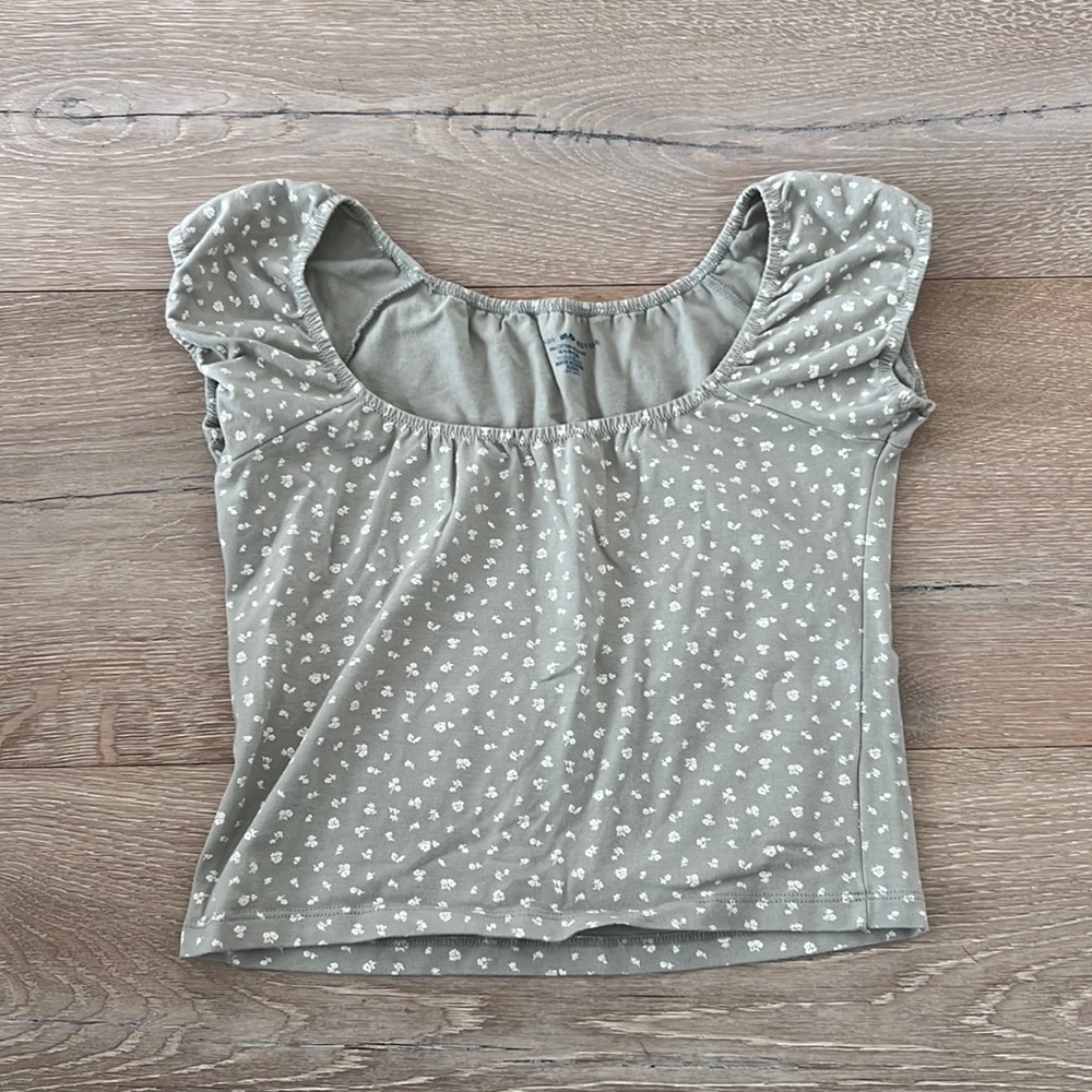 super cute brandy melville top